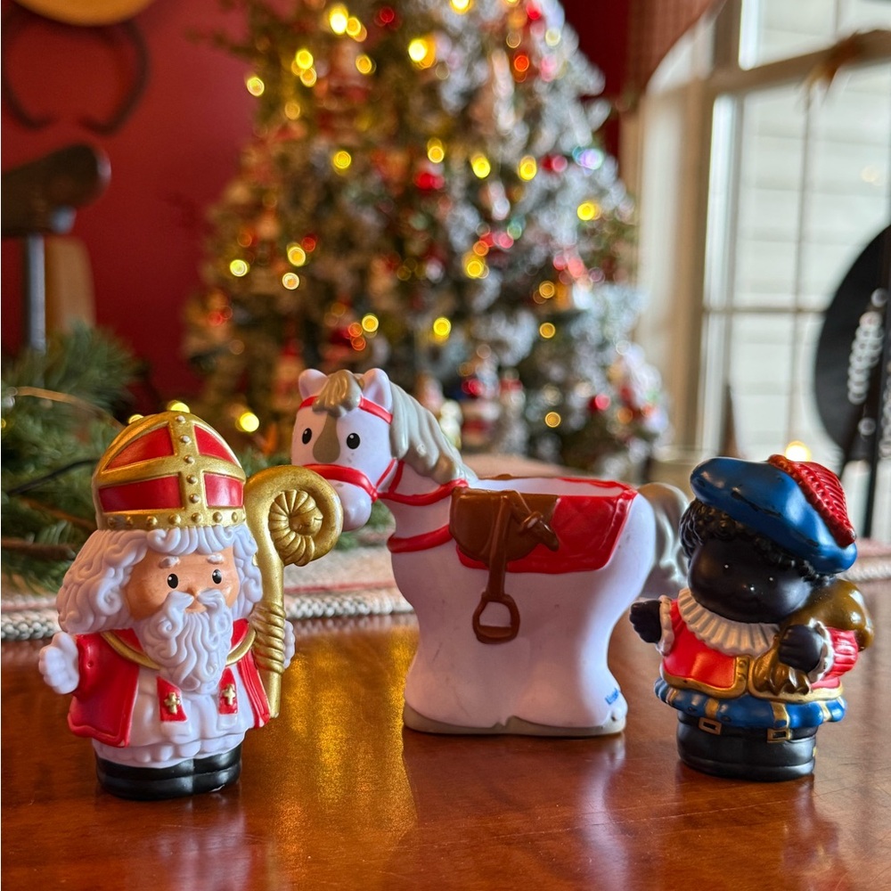 Little People Fisher Price Sinterklaas set - set of 3 figures. Rare. Dutch